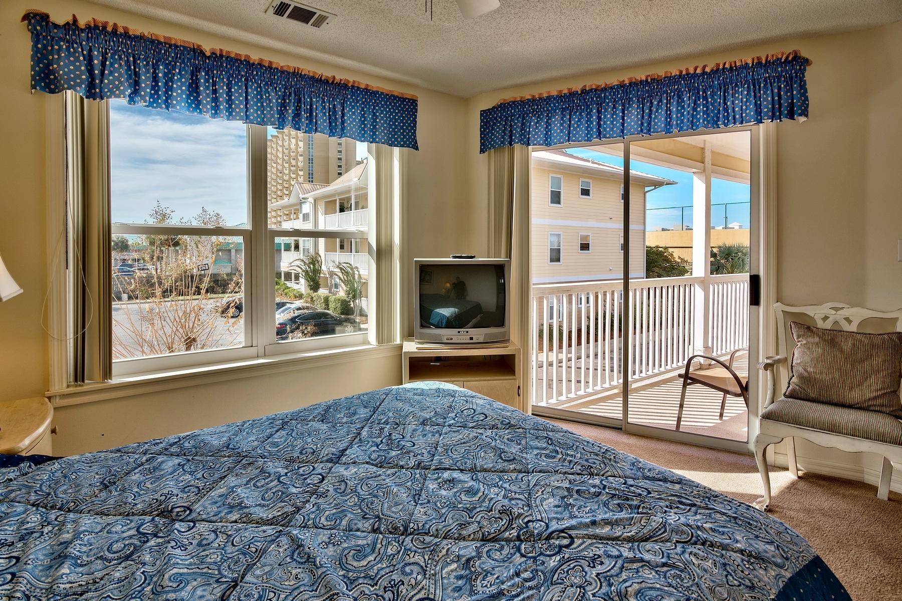 ST MARTIN BEACHWALK VILLAS - Residential