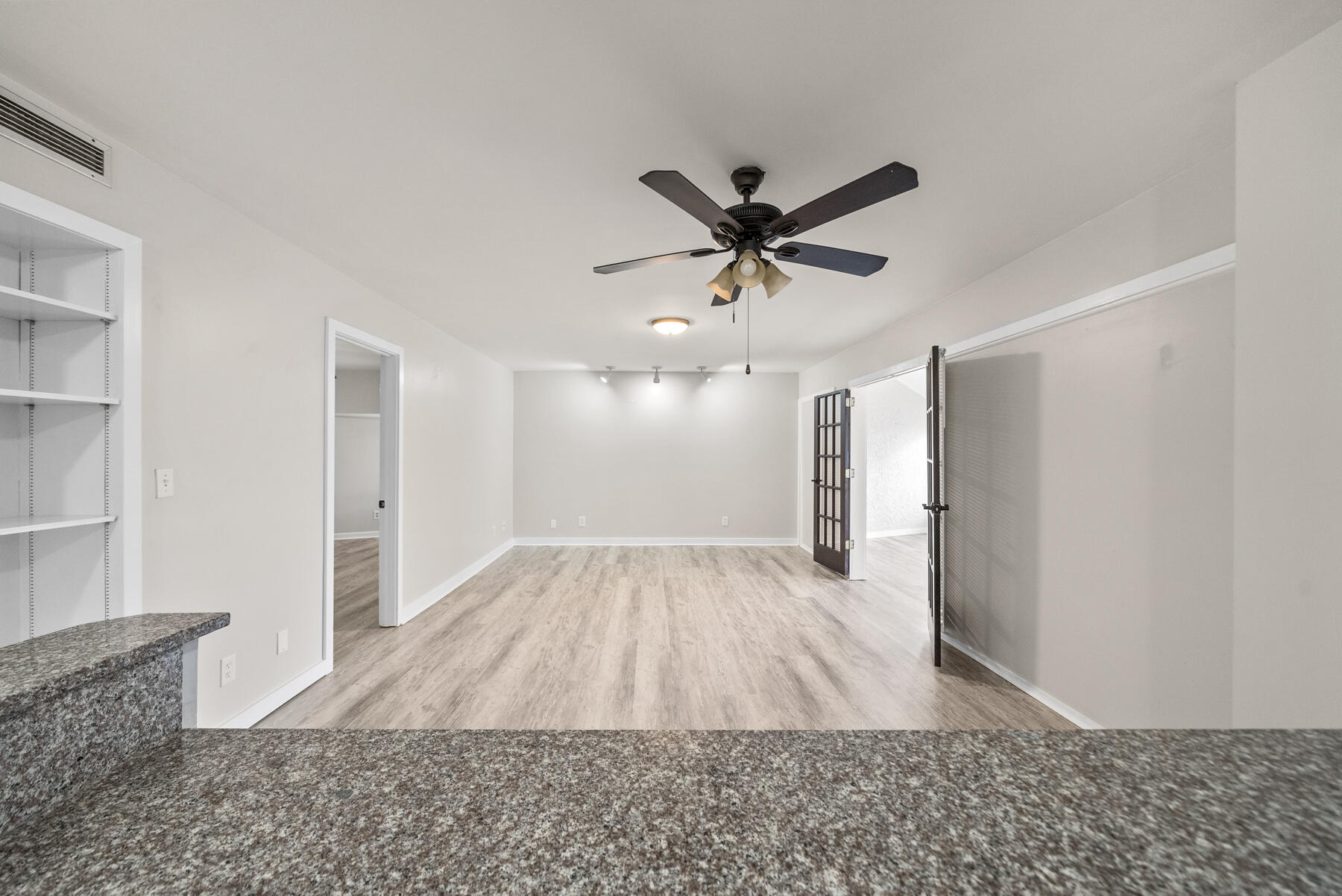 Bay Point Harbour Villas - Residential