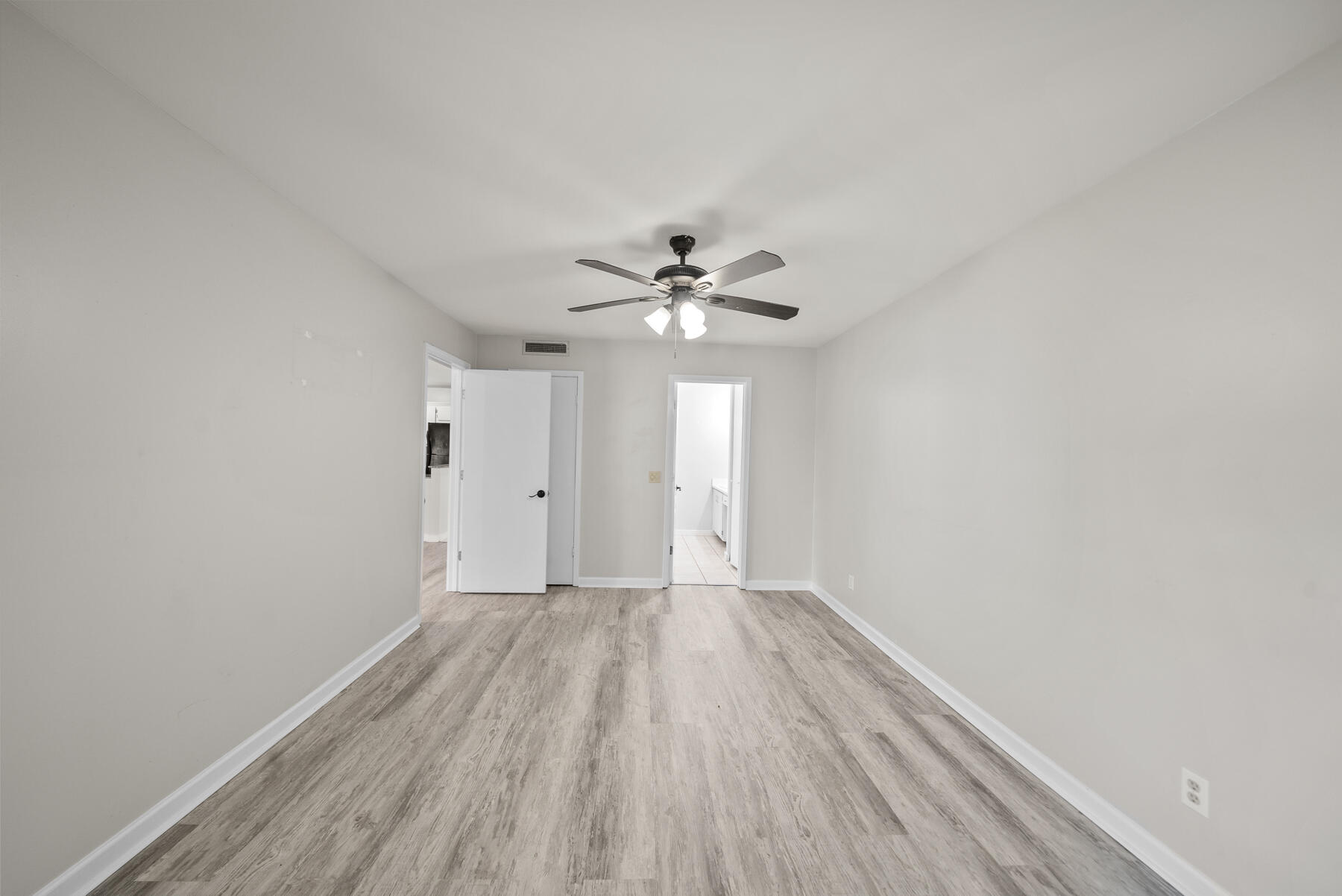 Bay Point Harbour Villas - Residential