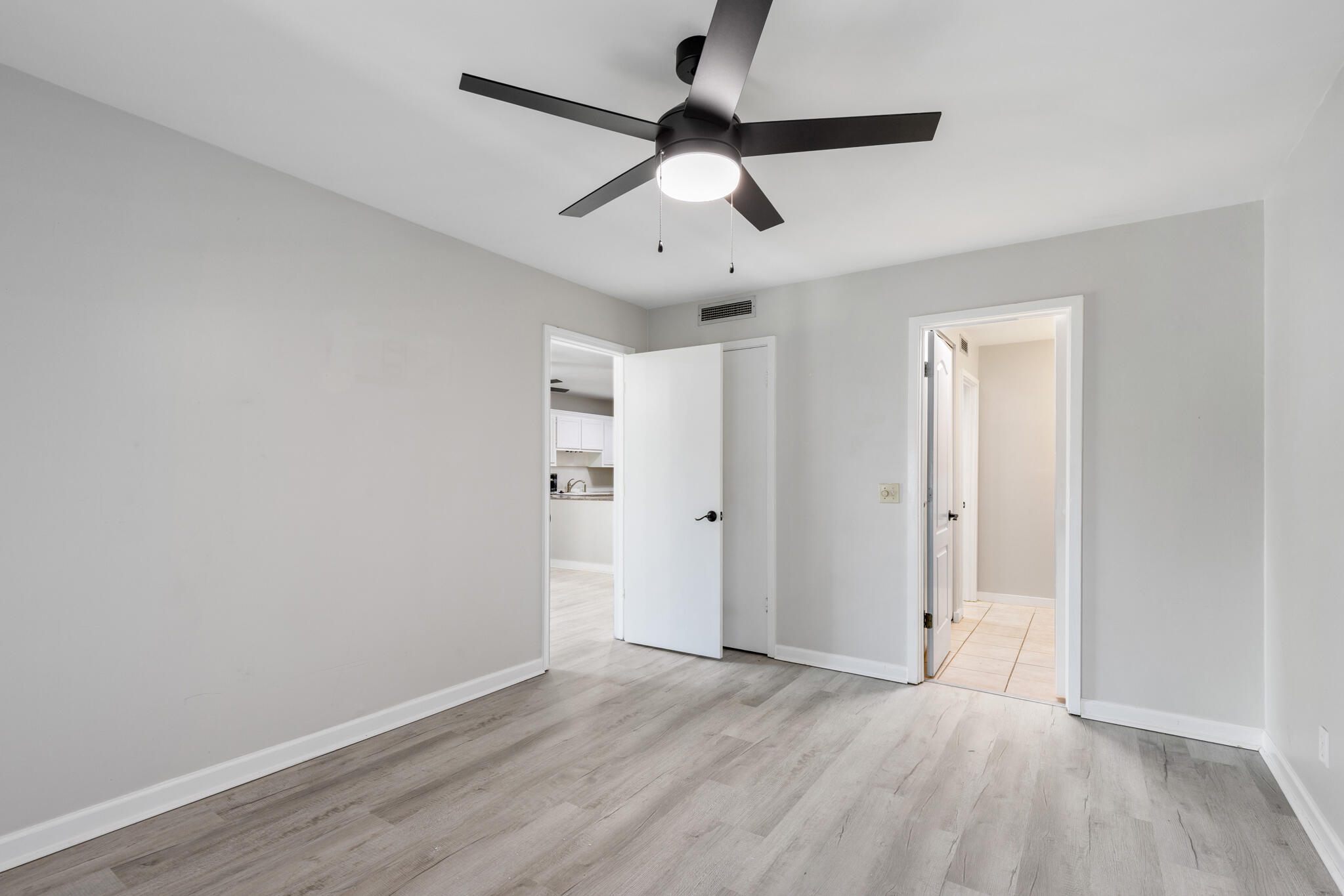 Bay Point Harbour Villas - Residential