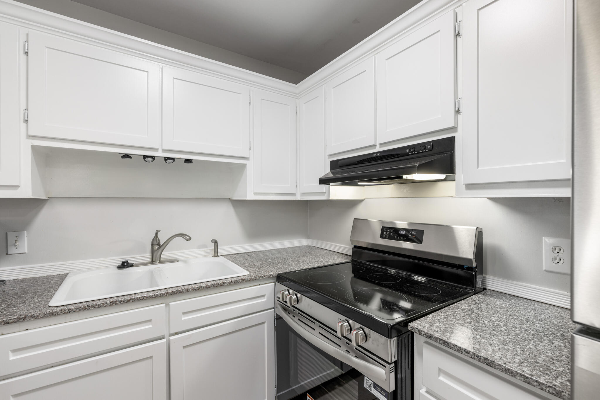 Bay Point Harbour Villas - Residential