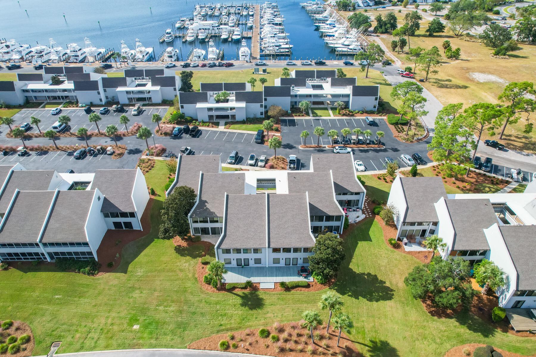 Bay Point Harbour Villas - Residential