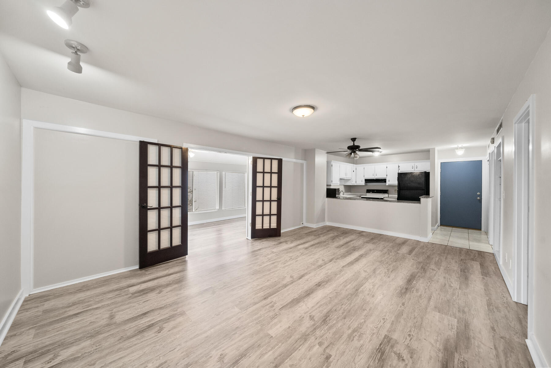 Bay Point Harbour Villas - Residential