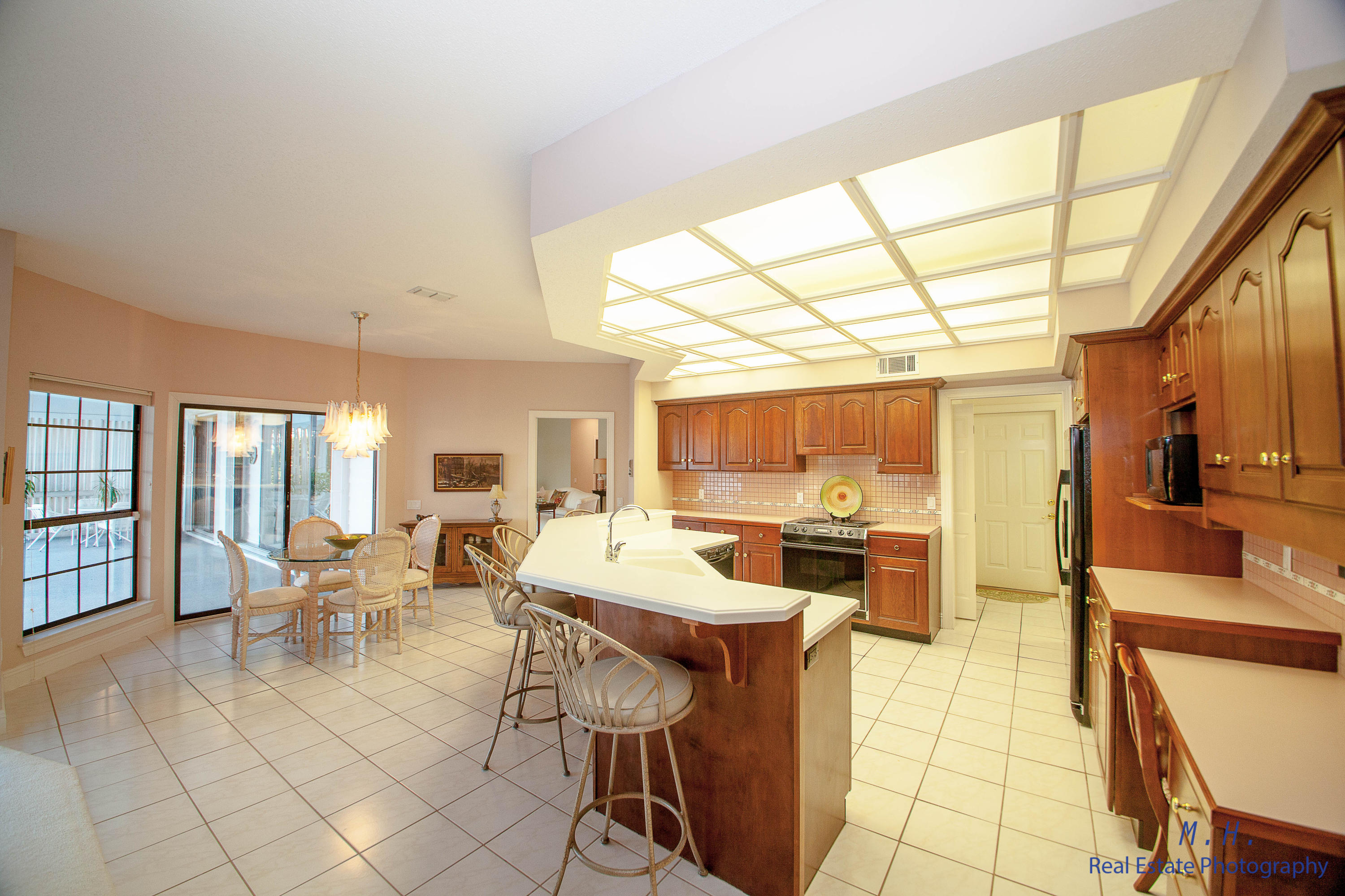 LAKE POINTE - Residential