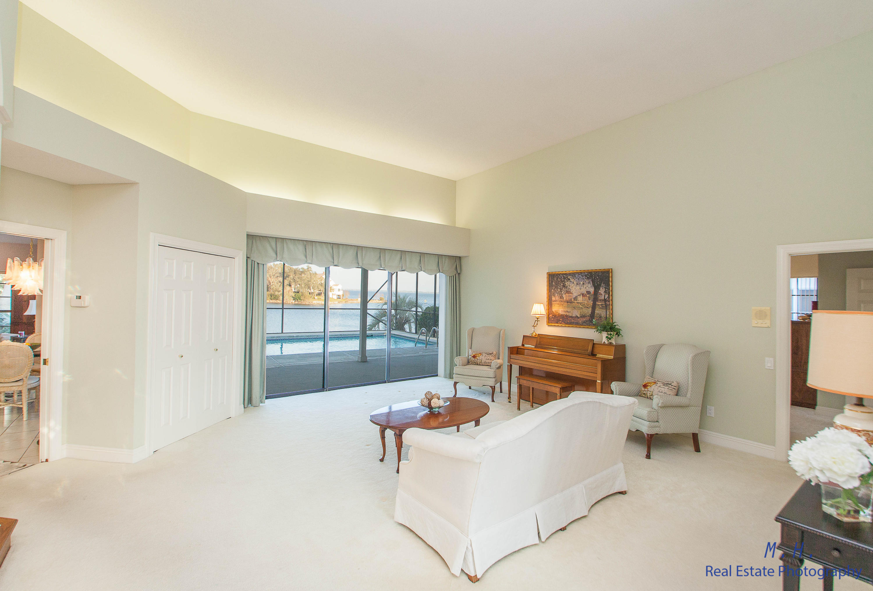 LAKE POINTE - Residential