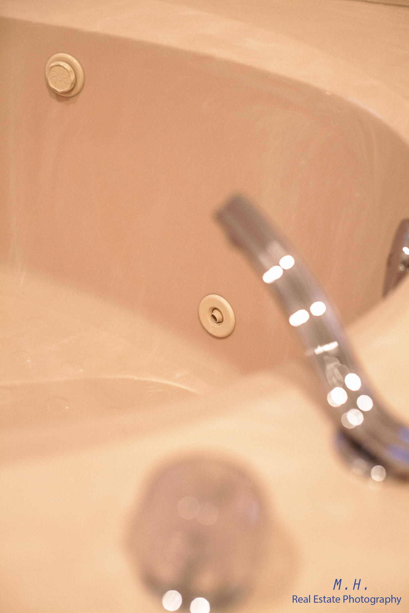 LAKE POINTE - Residential