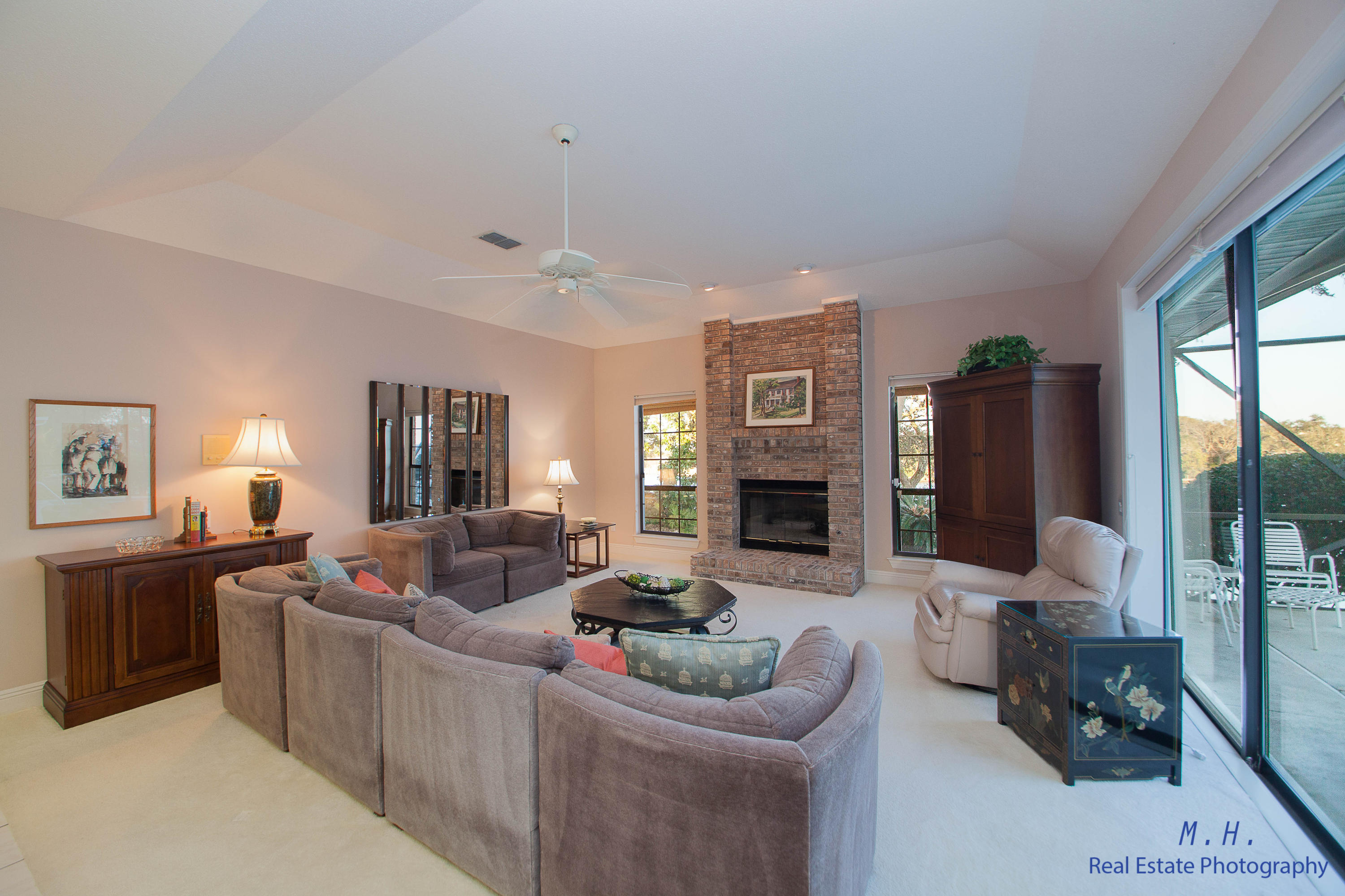 LAKE POINTE - Residential