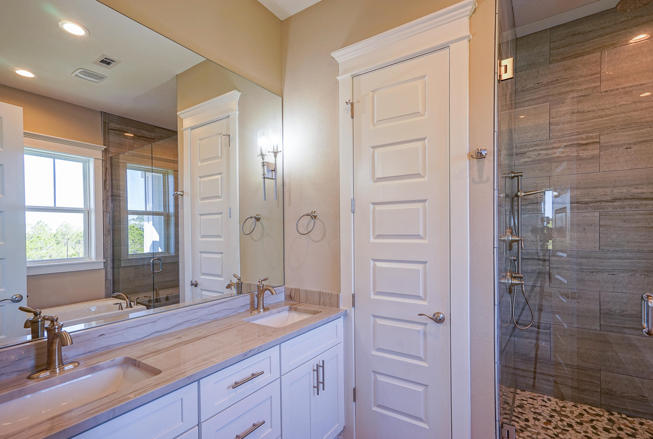 HIGHLAND PARKS - Residential