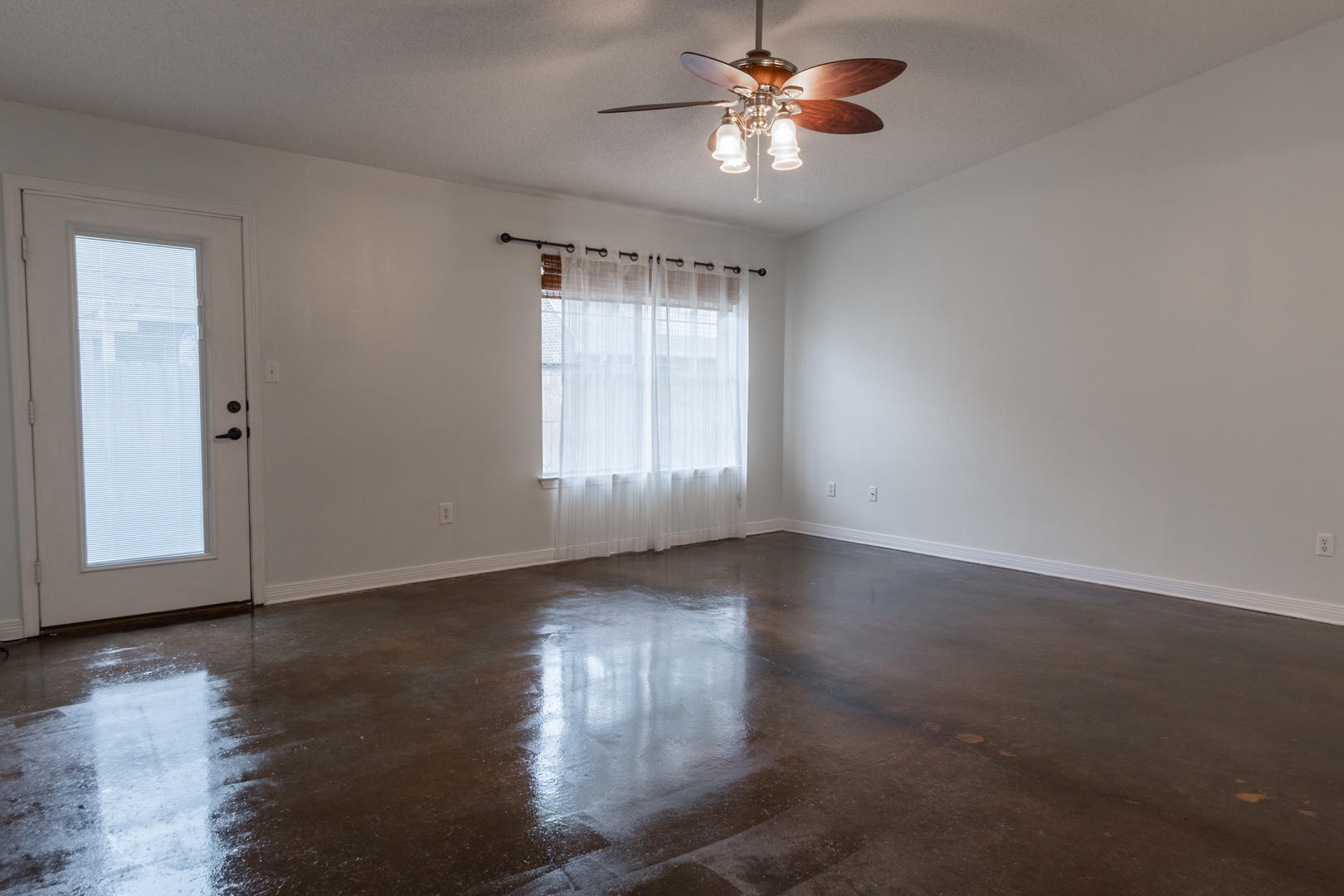 SANDY DUNES - Residential