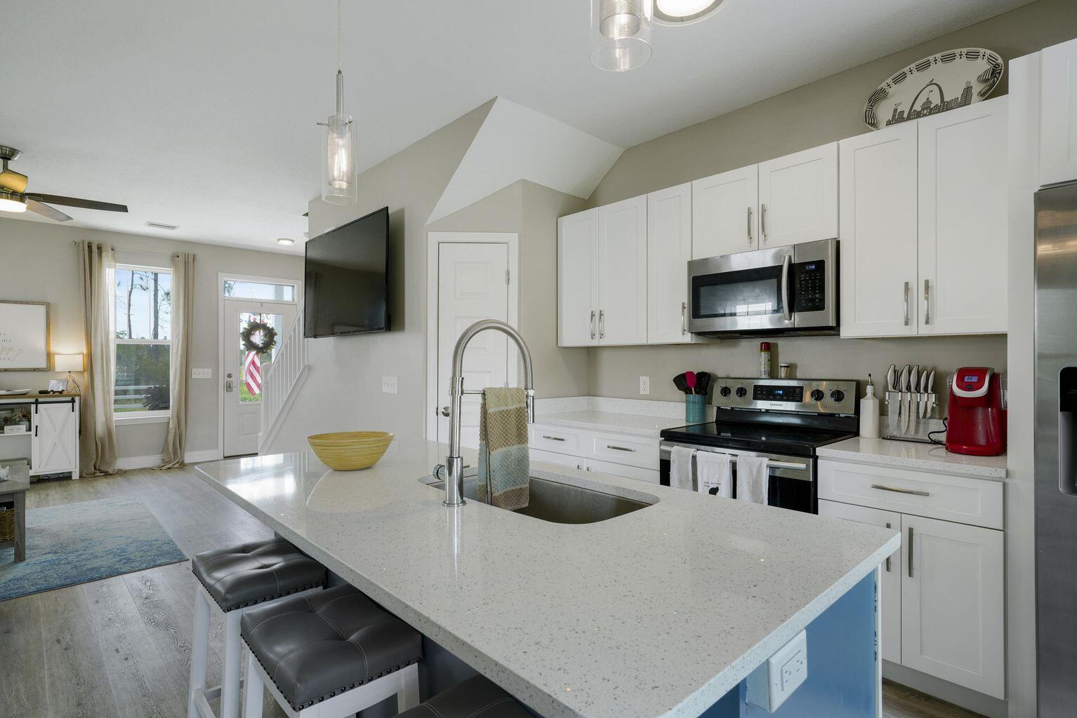 TOWN OF SANTA ROSA - Residential