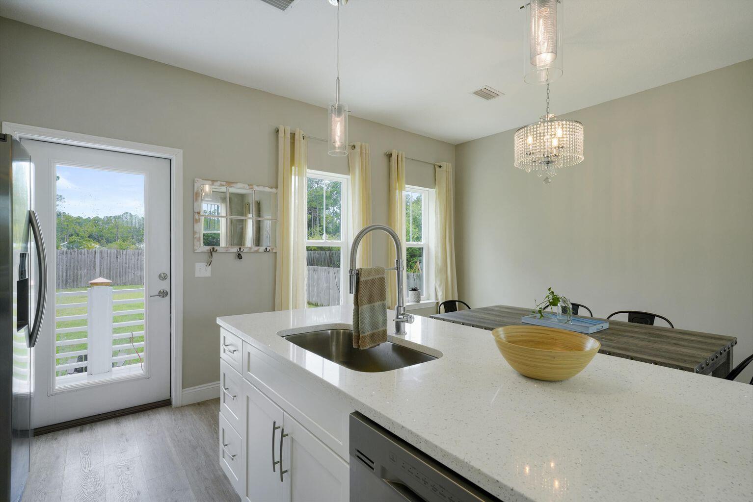 TOWN OF SANTA ROSA - Residential