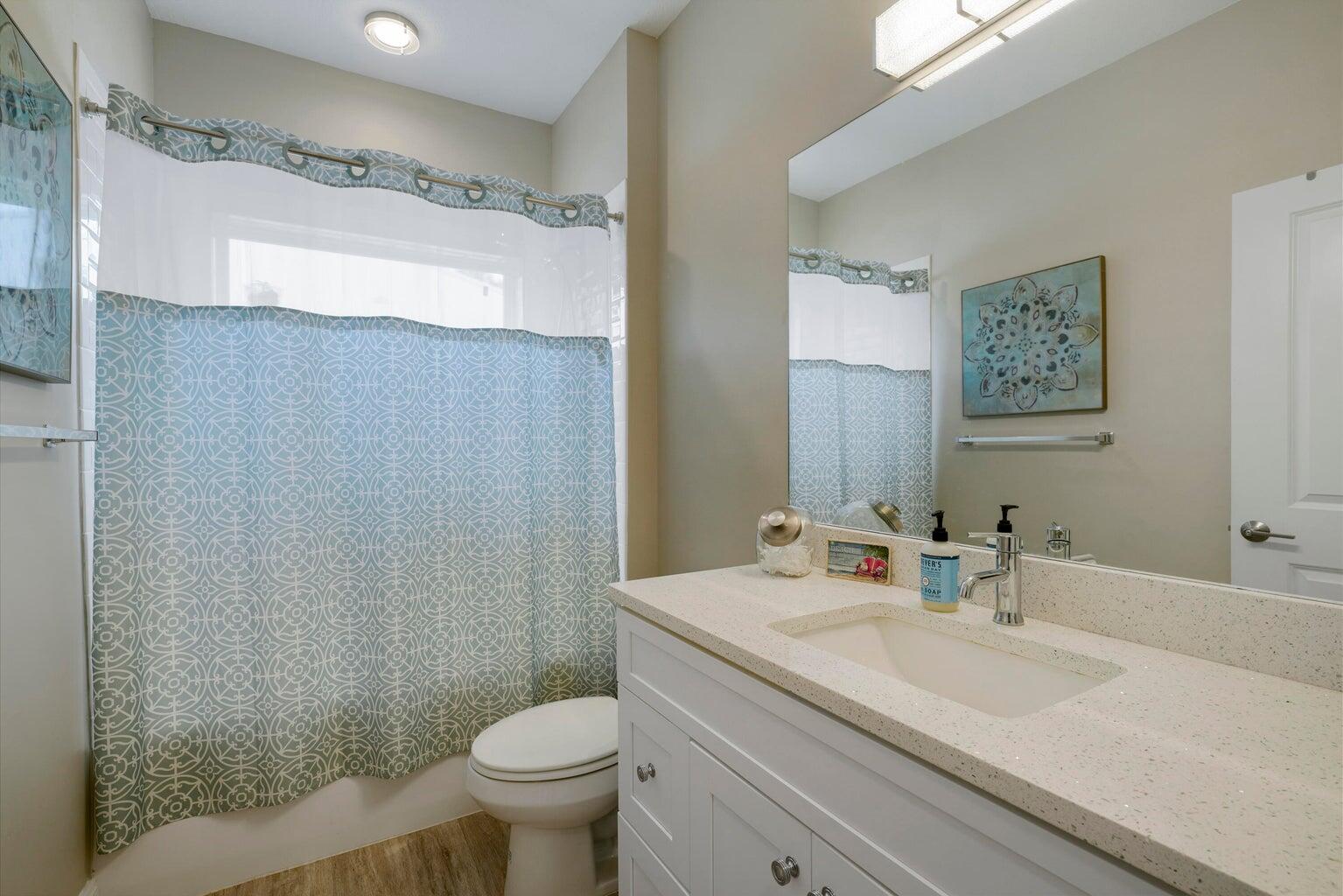 TOWN OF SANTA ROSA - Residential