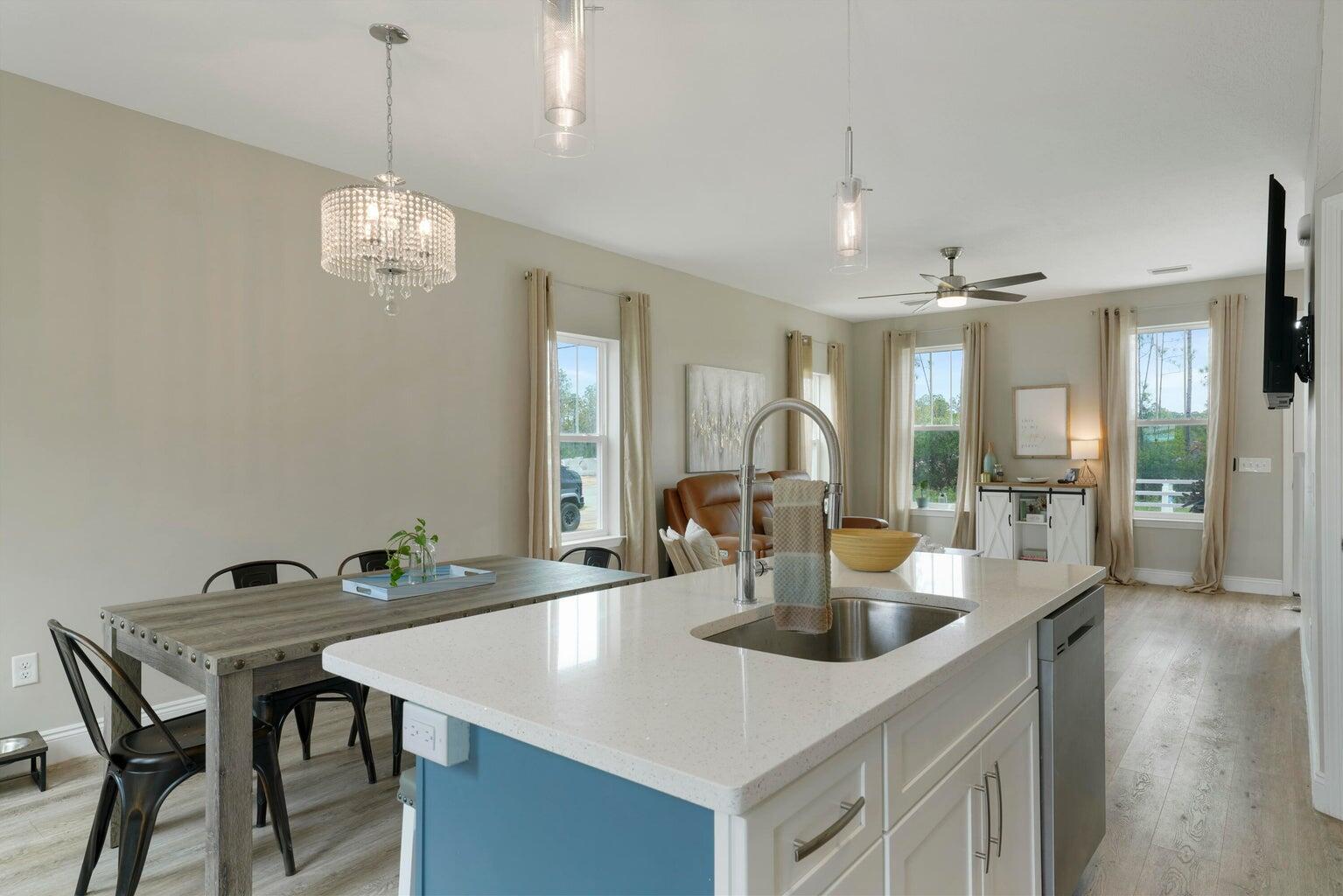 TOWN OF SANTA ROSA - Residential