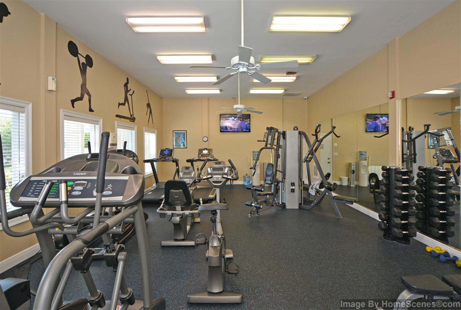 SHORELINE TOWERS 3 - Residential