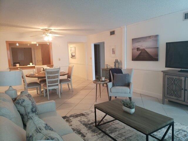 SHORELINE TOWERS 3 - Residential