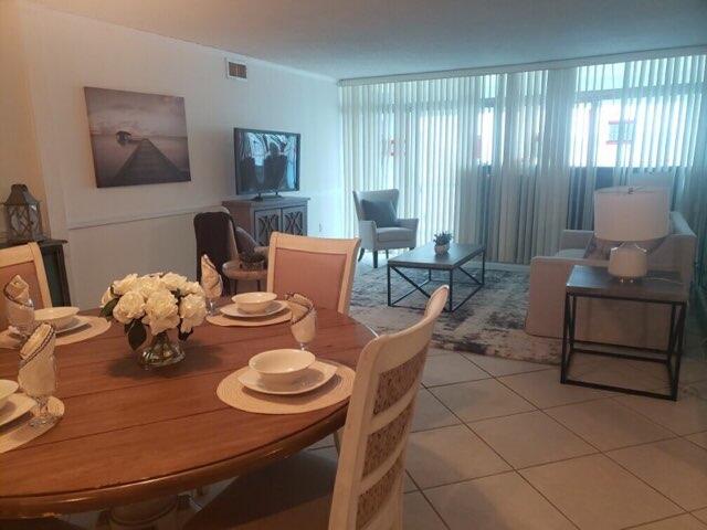 SHORELINE TOWERS 3 - Residential