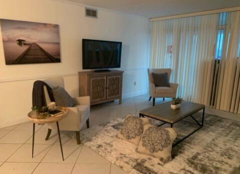 SHORELINE TOWERS 3 - Residential