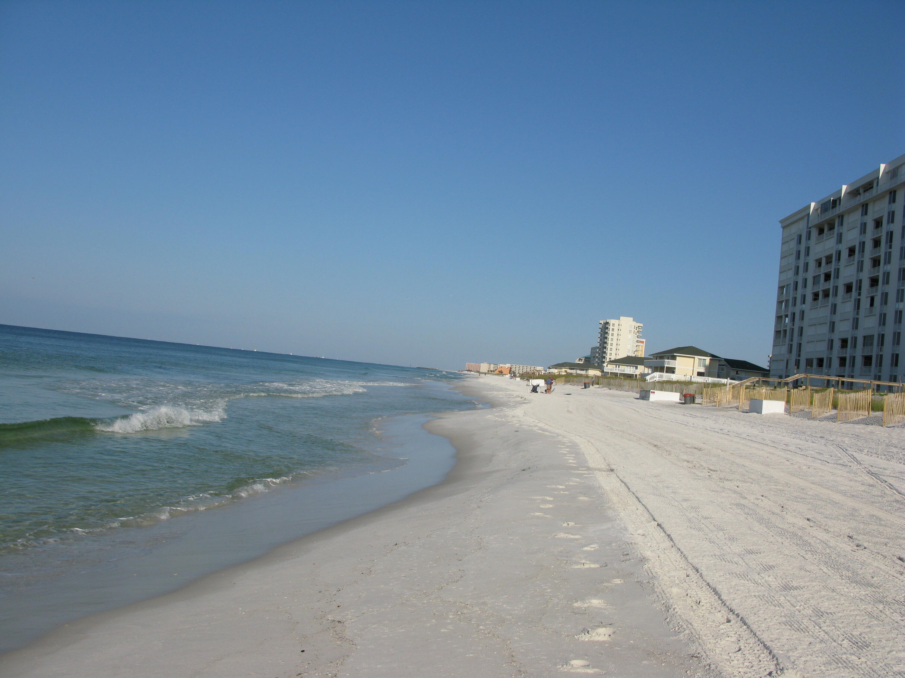 SHORELINE TOWERS 3 - Residential