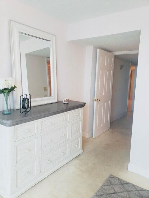 SHORELINE TOWERS 3 - Residential