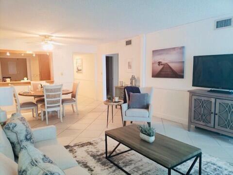 SHORELINE TOWERS 3 - Residential