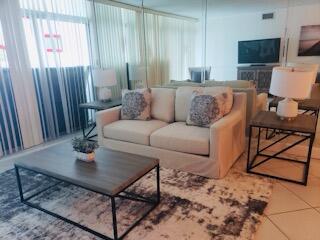 SHORELINE TOWERS 3 - Residential