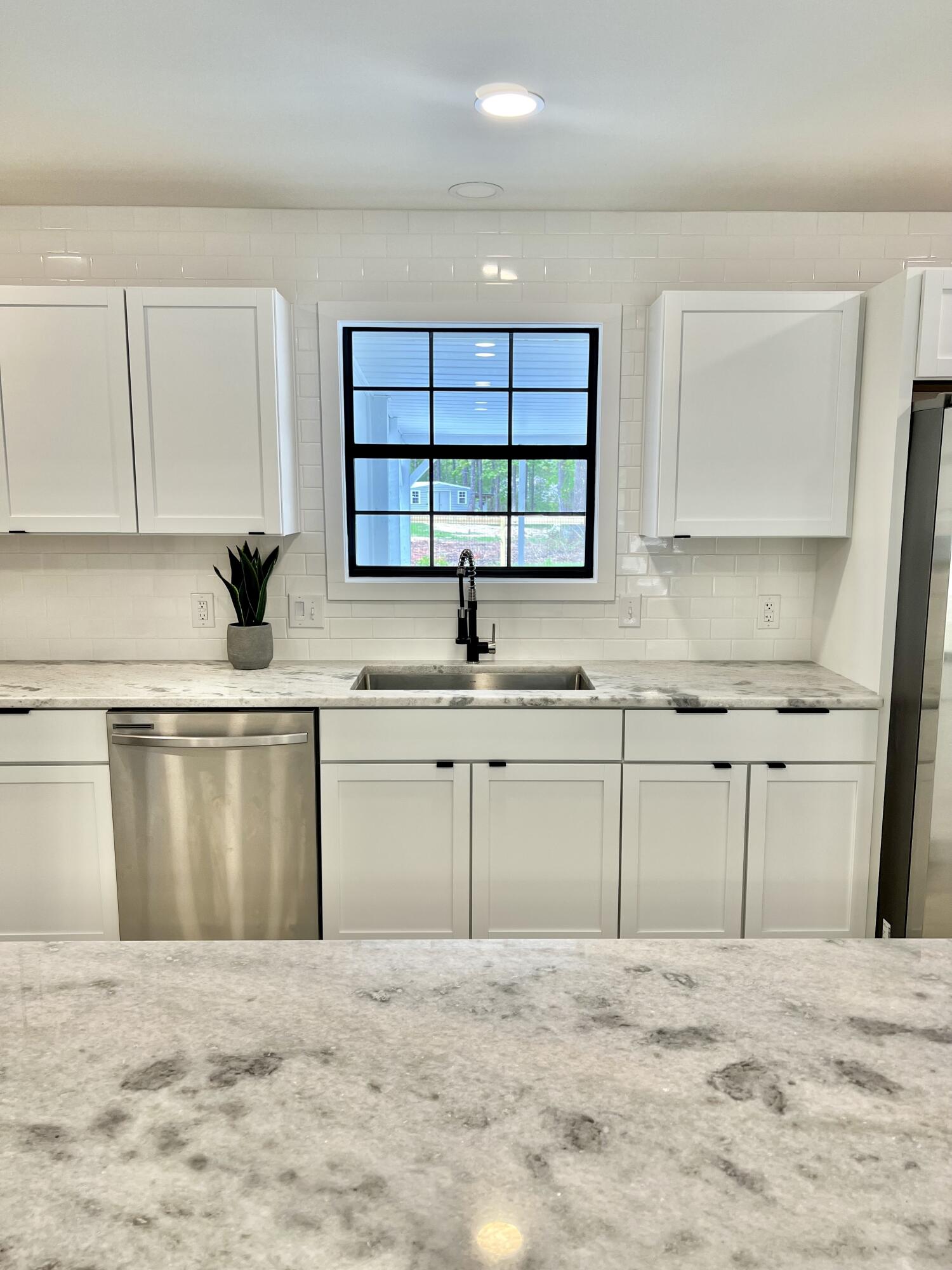 HOLLY HILLS - Residential