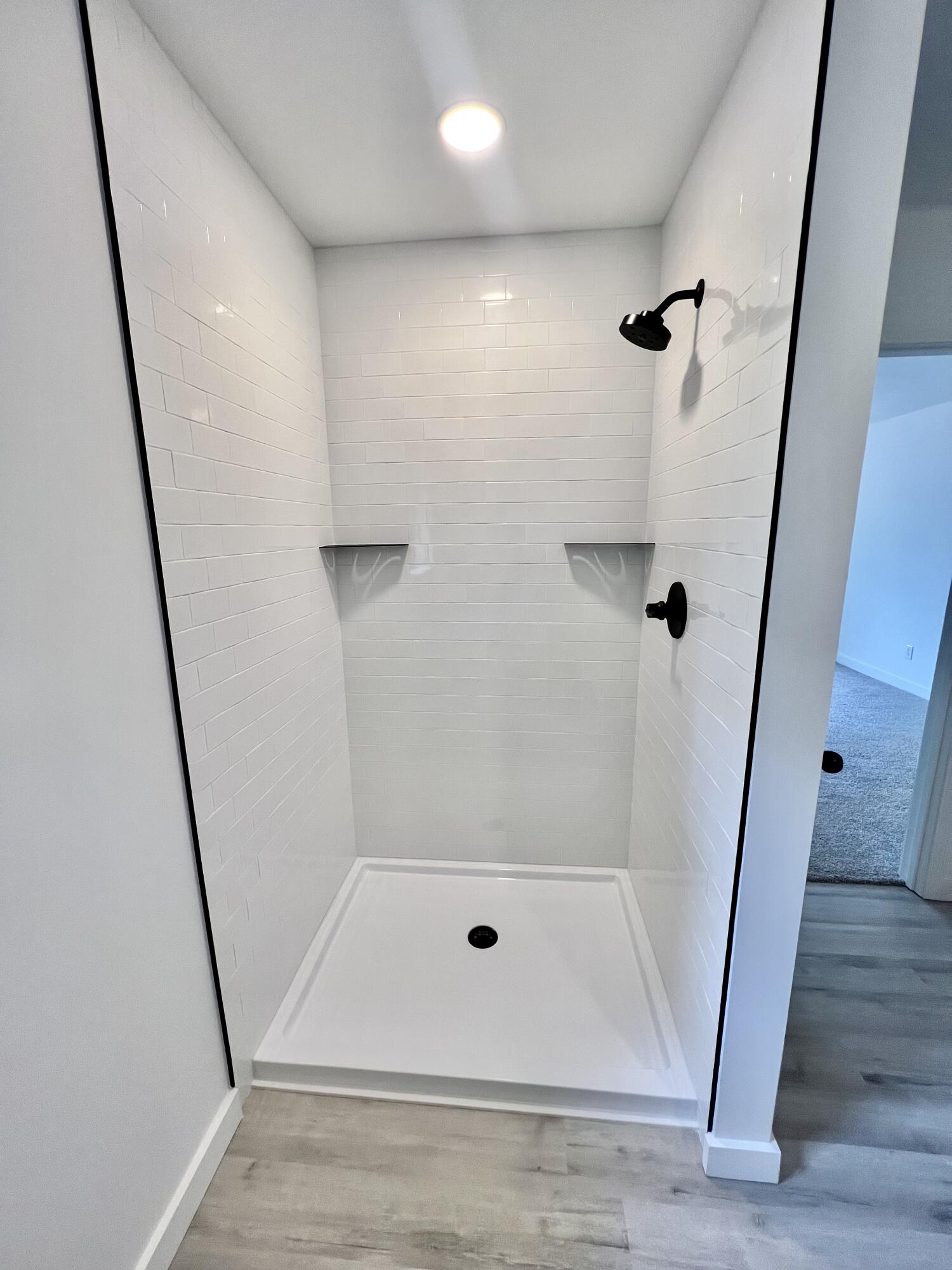 HOLLY HILLS - Residential