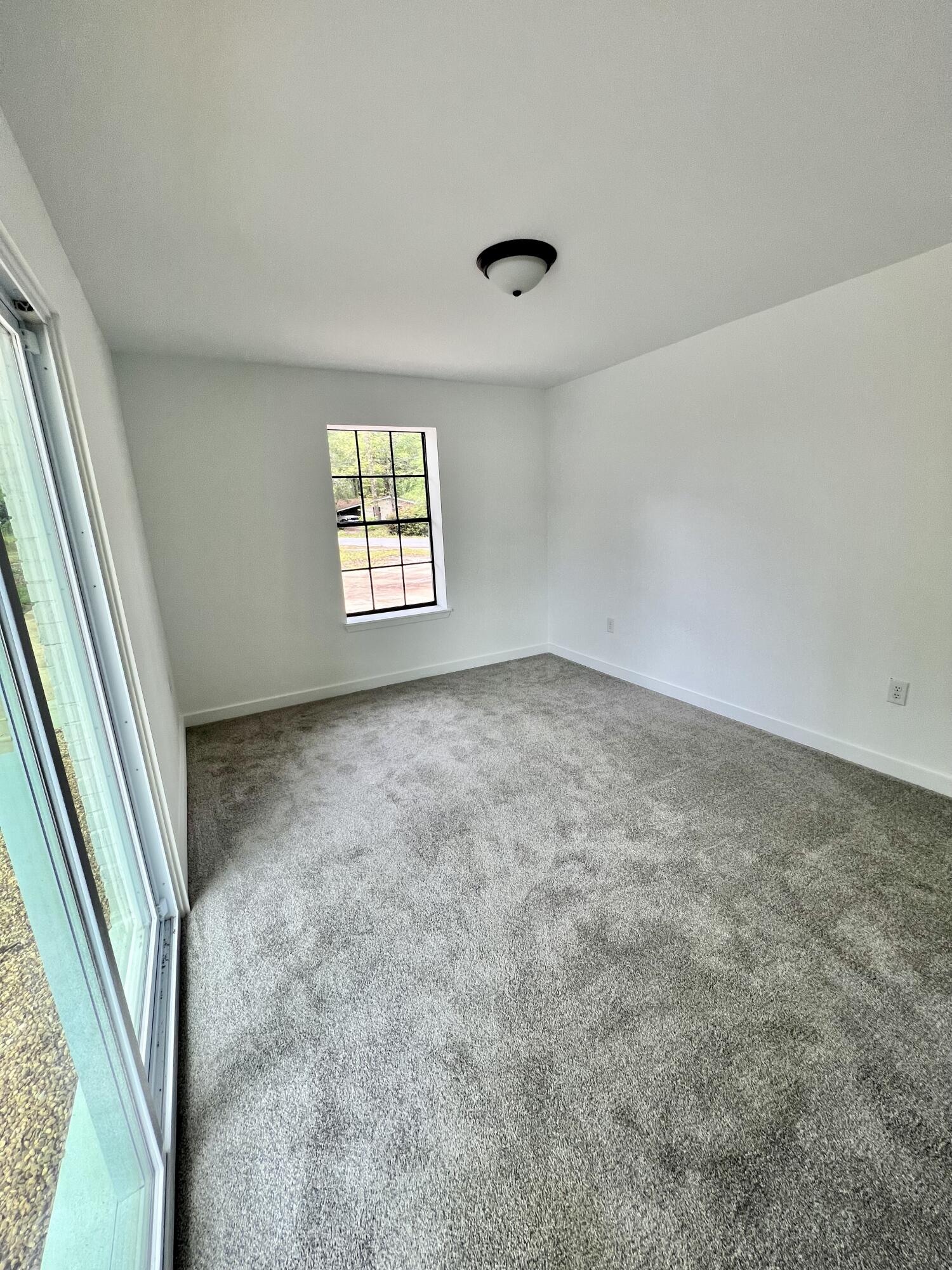 HOLLY HILLS - Residential