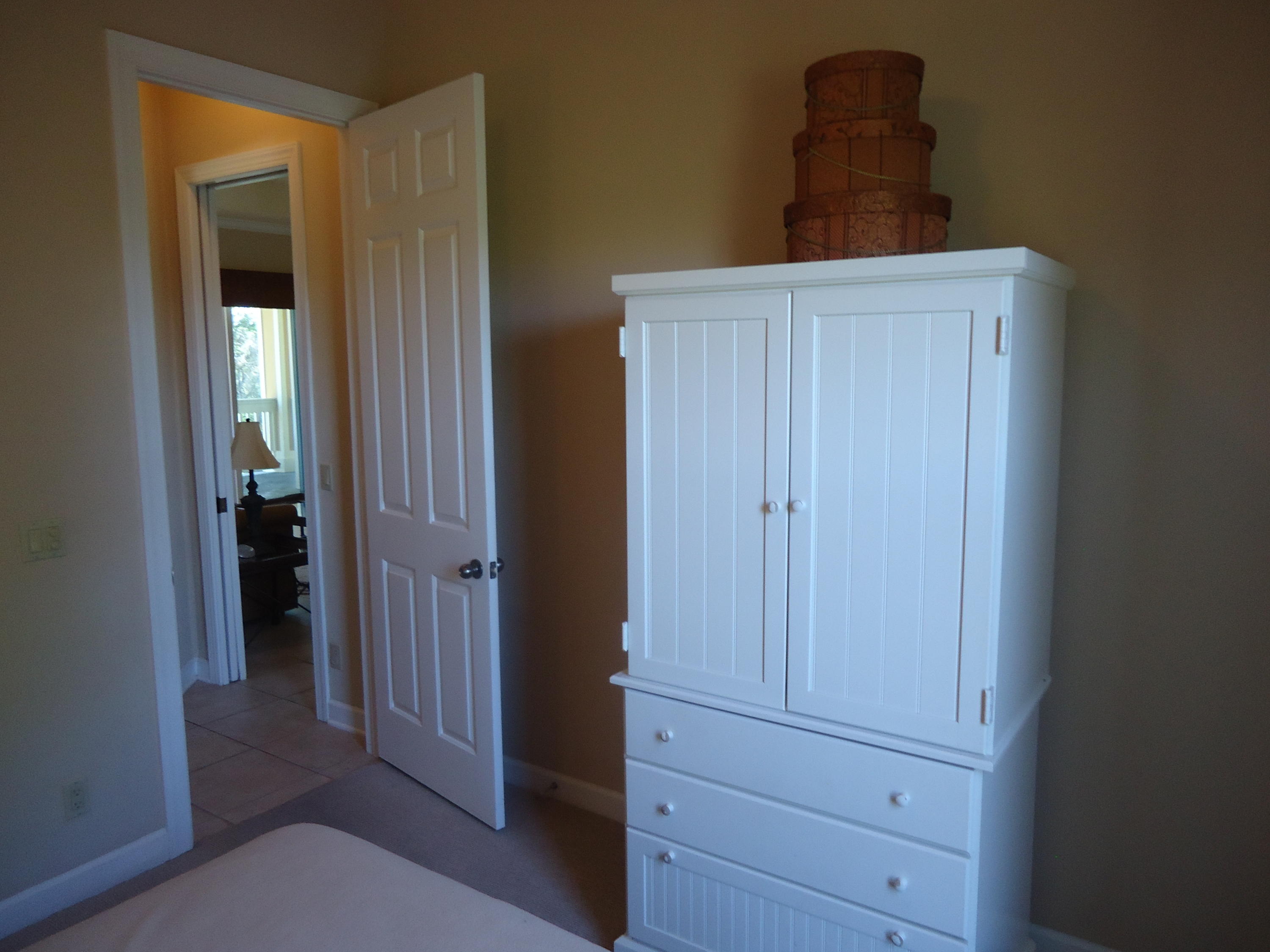 CRYSTAL COVE - Residential Lease