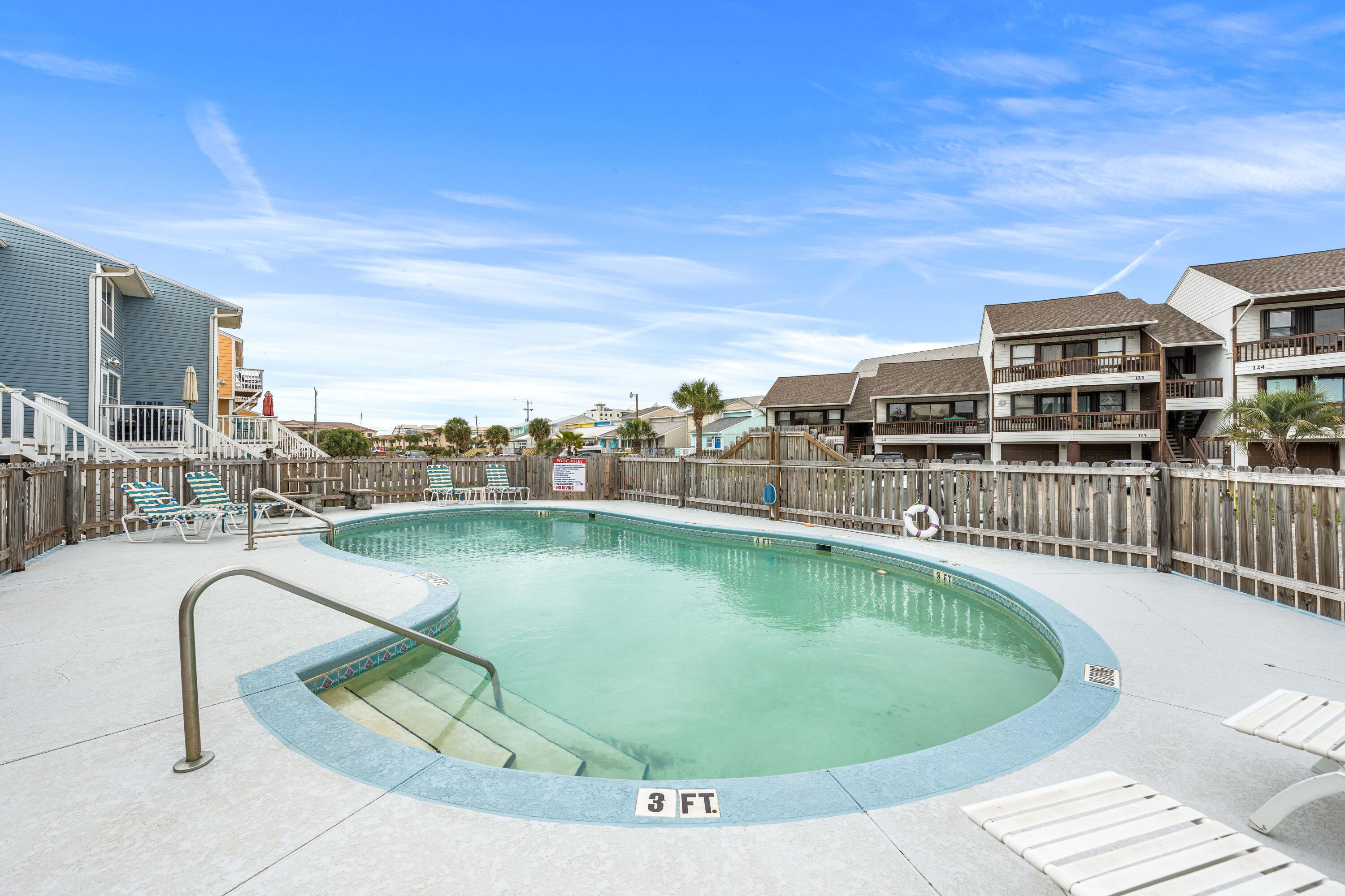 TRADEWINDS T/H - Residential