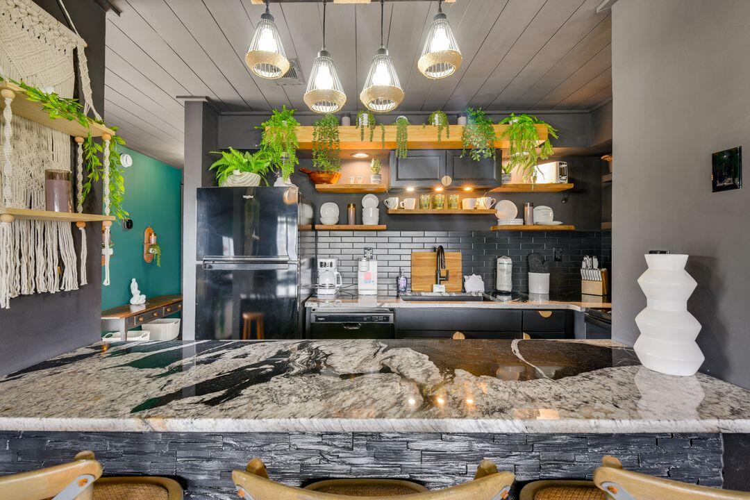 SUNSWEPT 4 CONDO - Residential