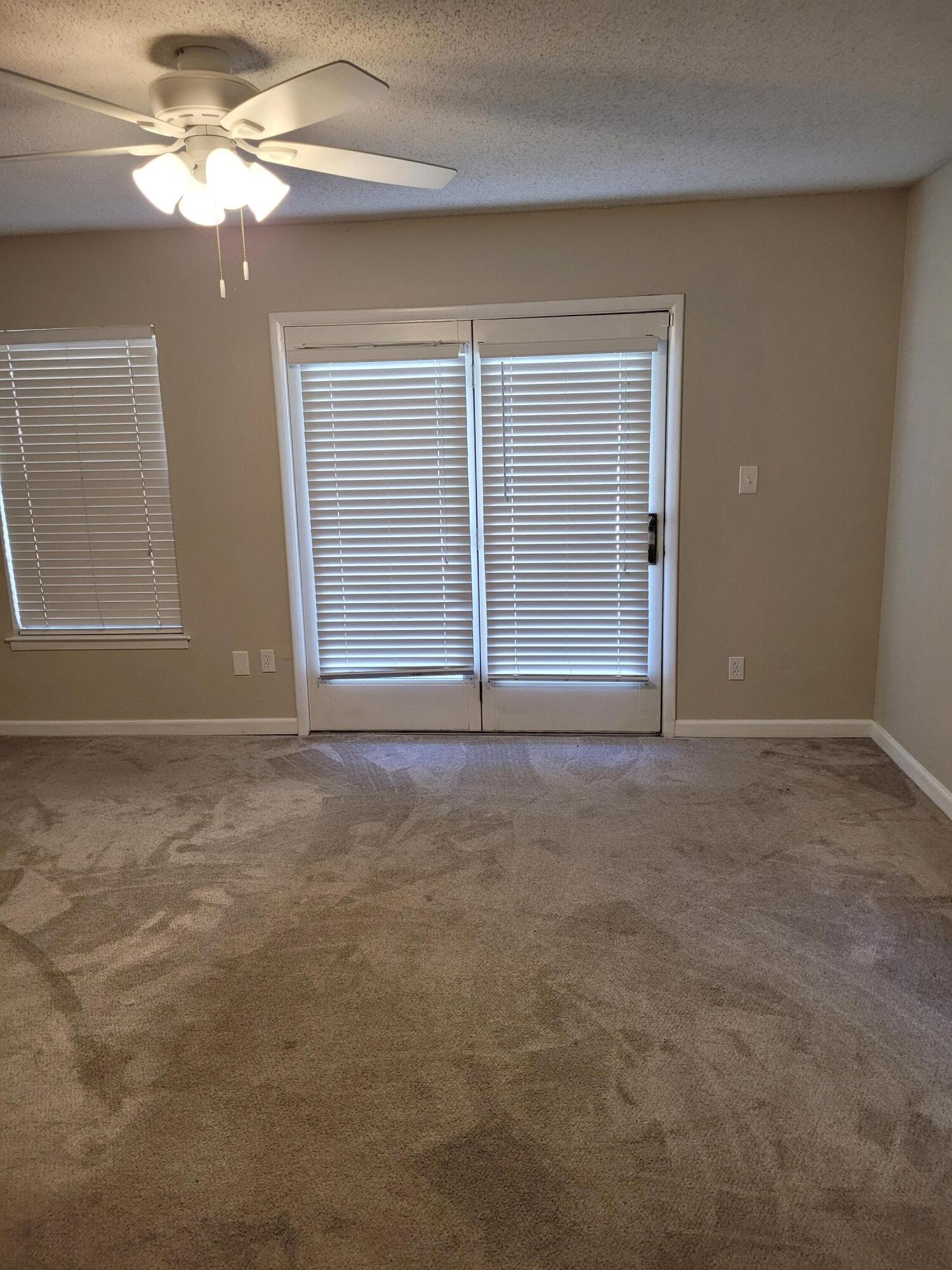 MARY ESTHER MANOR - Residential