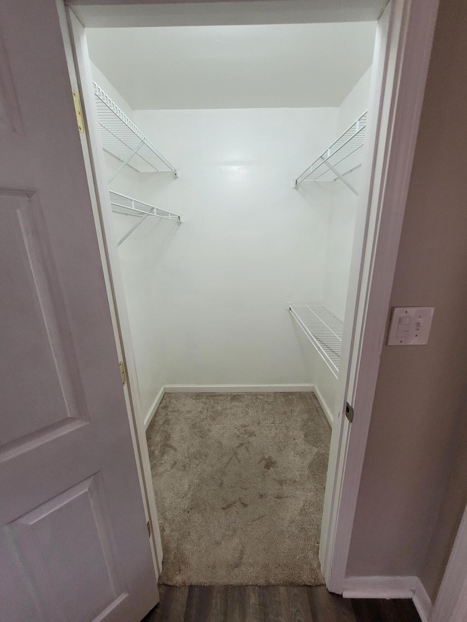 MARY ESTHER MANOR - Residential