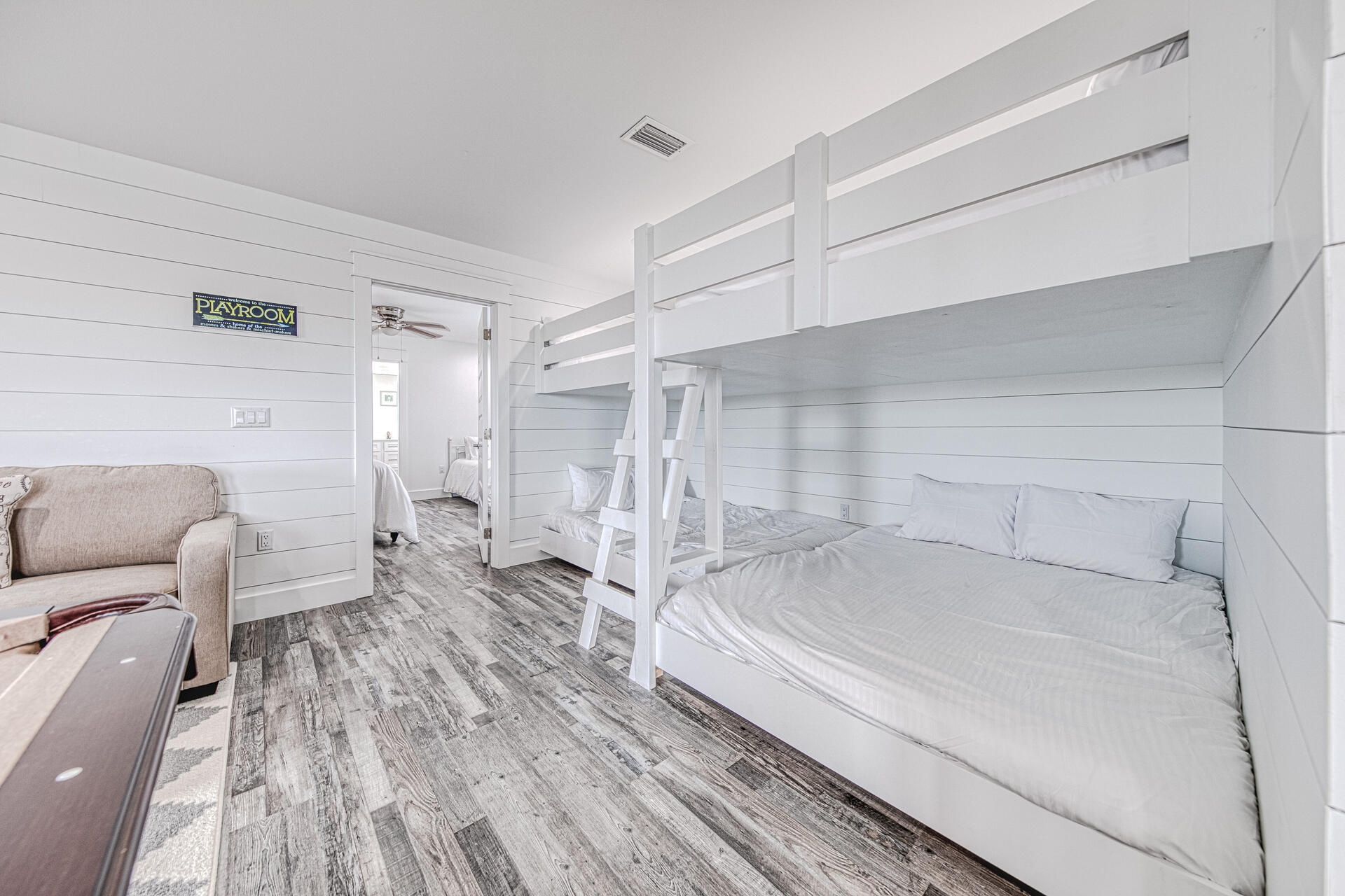 FRANGISTA BEACH 1ST ADDN - Residential