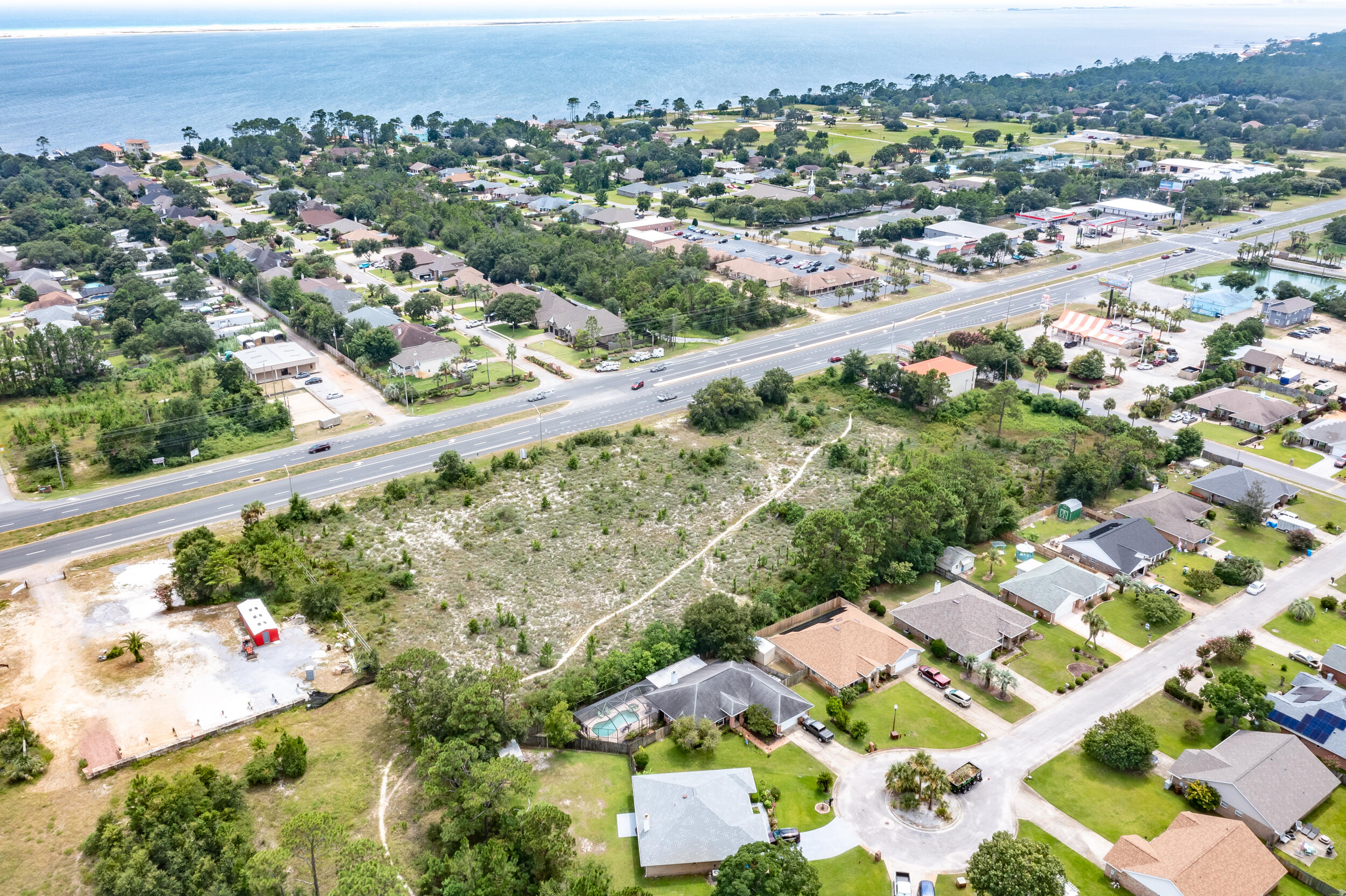 Navarre Parkway - Land