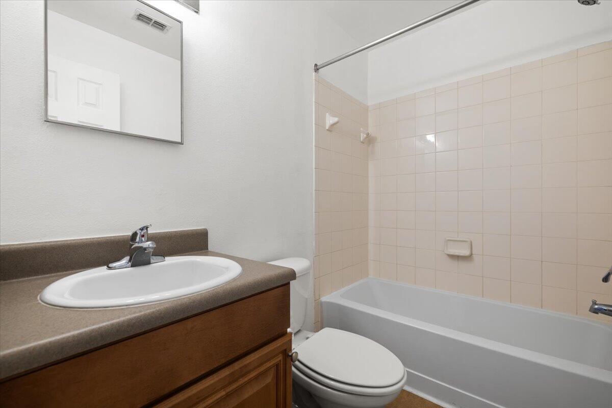 EAGLES LANDING S/D - Residential Lease