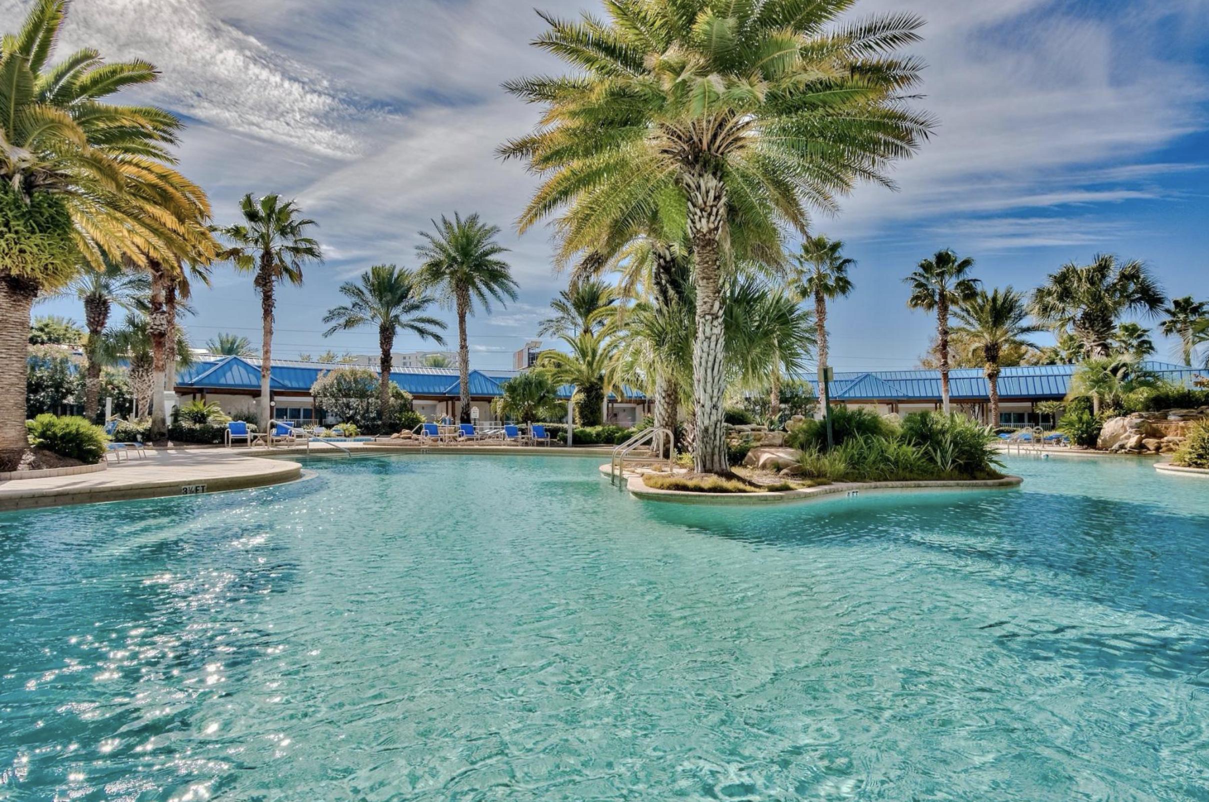 THE PALMS OF DESTIN - Residential