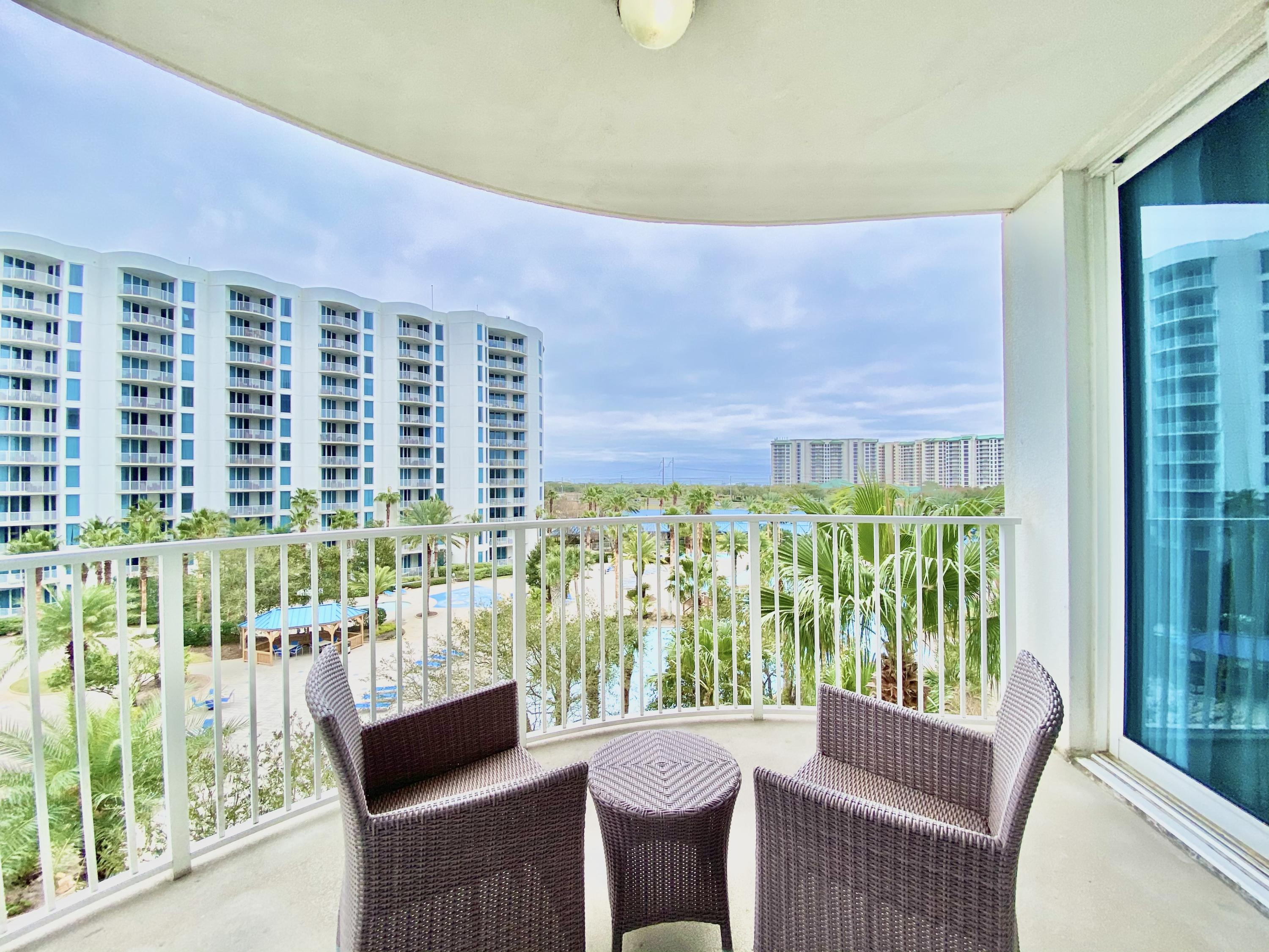 THE PALMS OF DESTIN - Residential