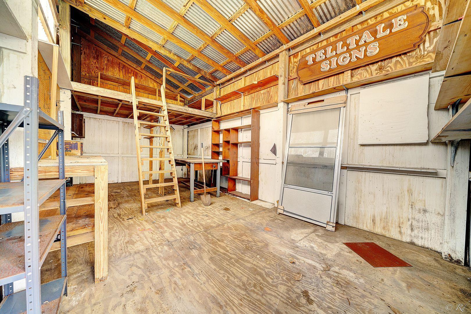 RIVIERA BEACH - Residential