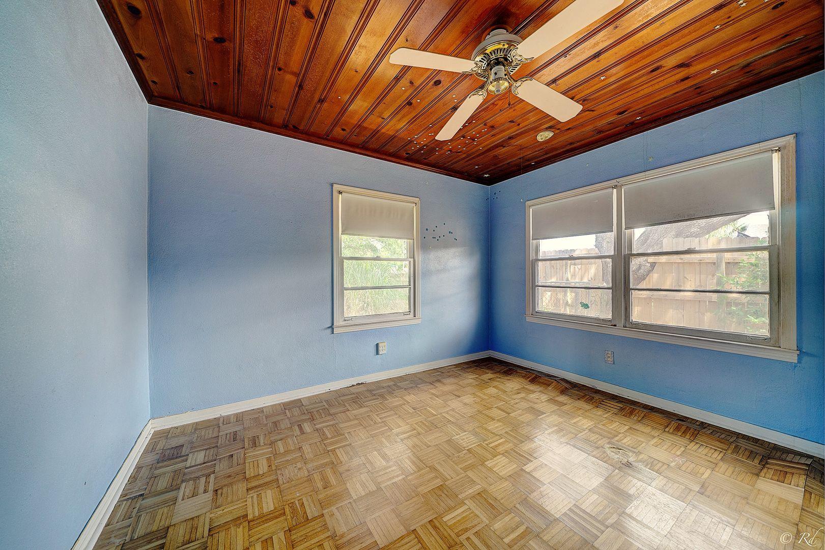 RIVIERA BEACH - Residential