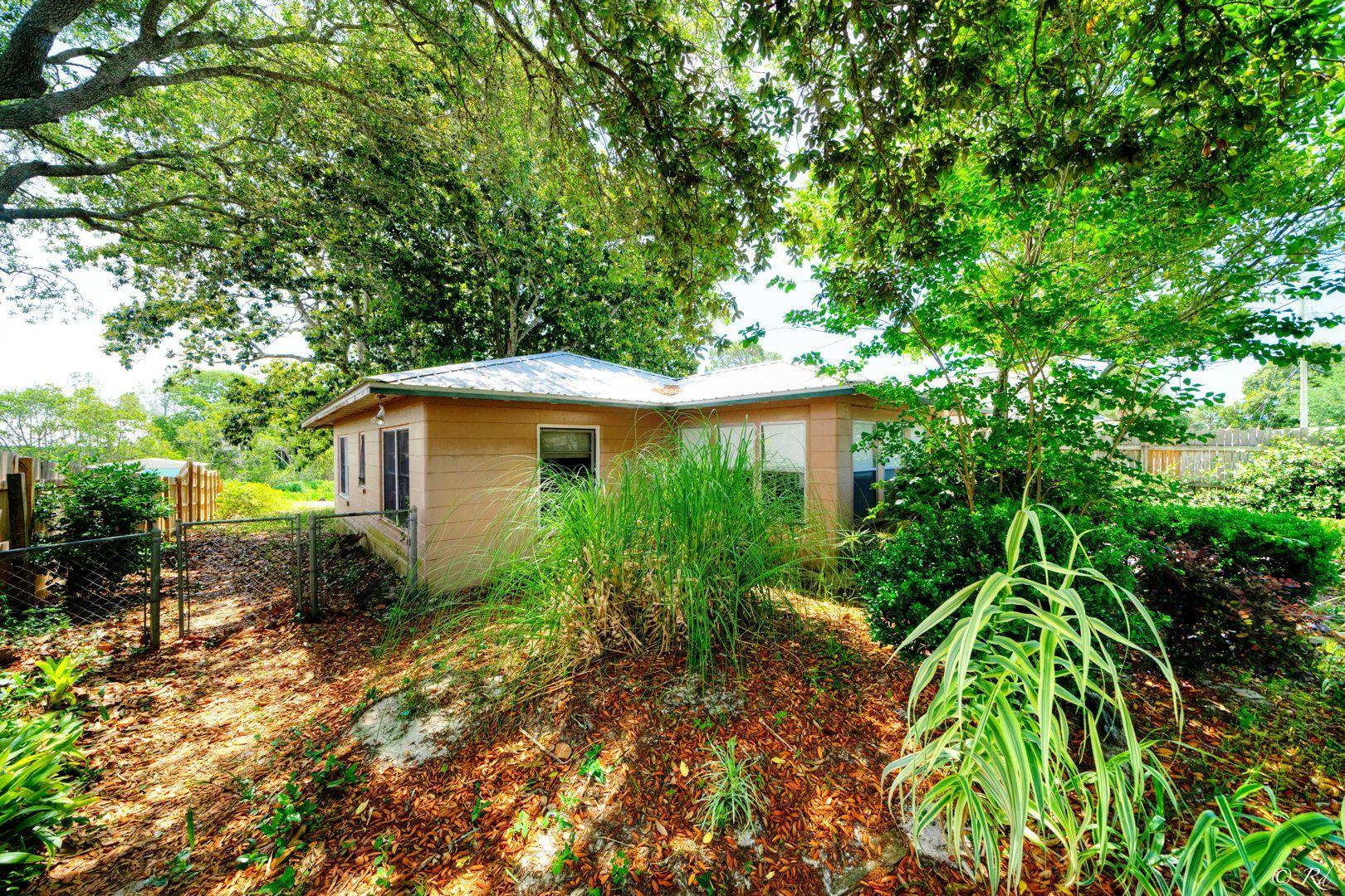 RIVIERA BEACH - Residential