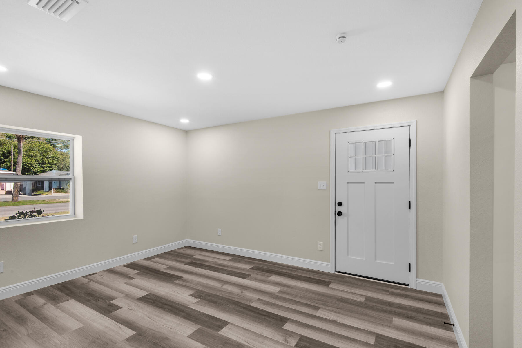 ELLIOTTS POINT - Residential