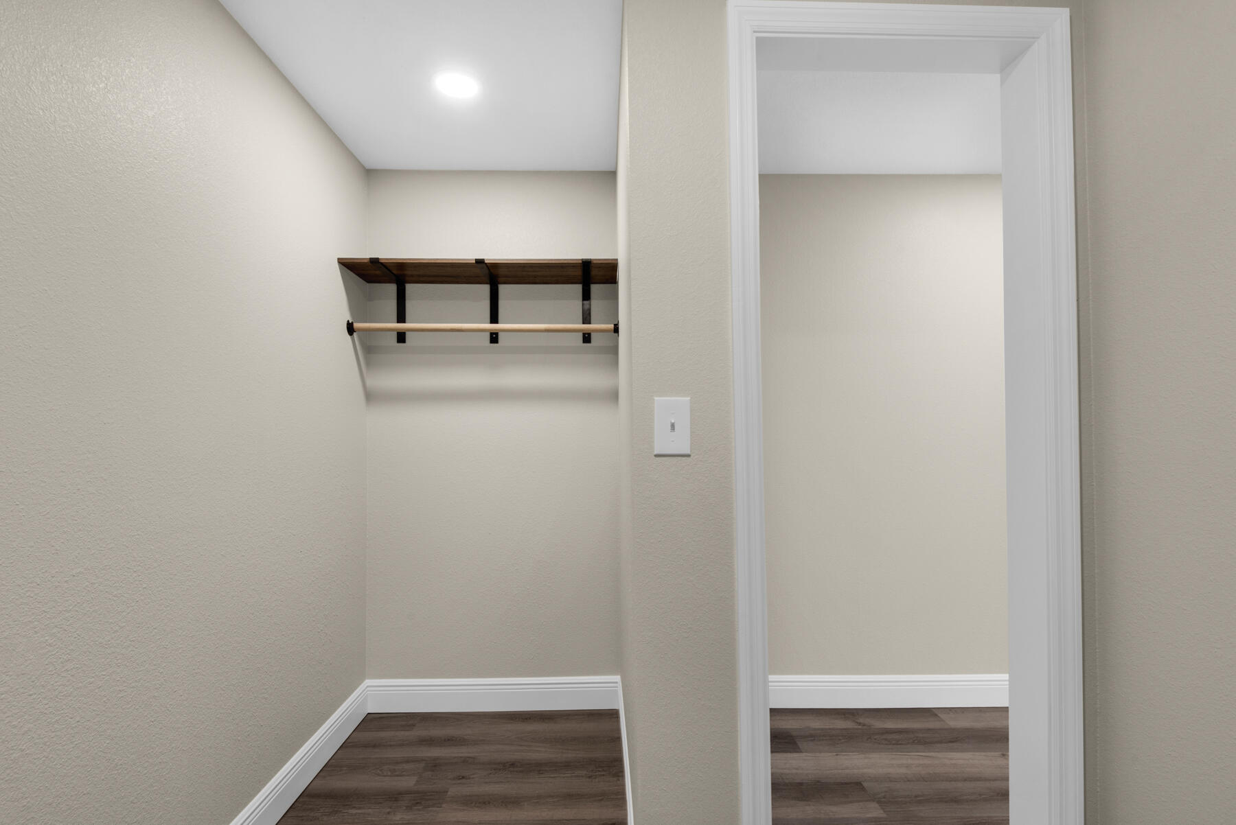 ELLIOTTS POINT - Residential