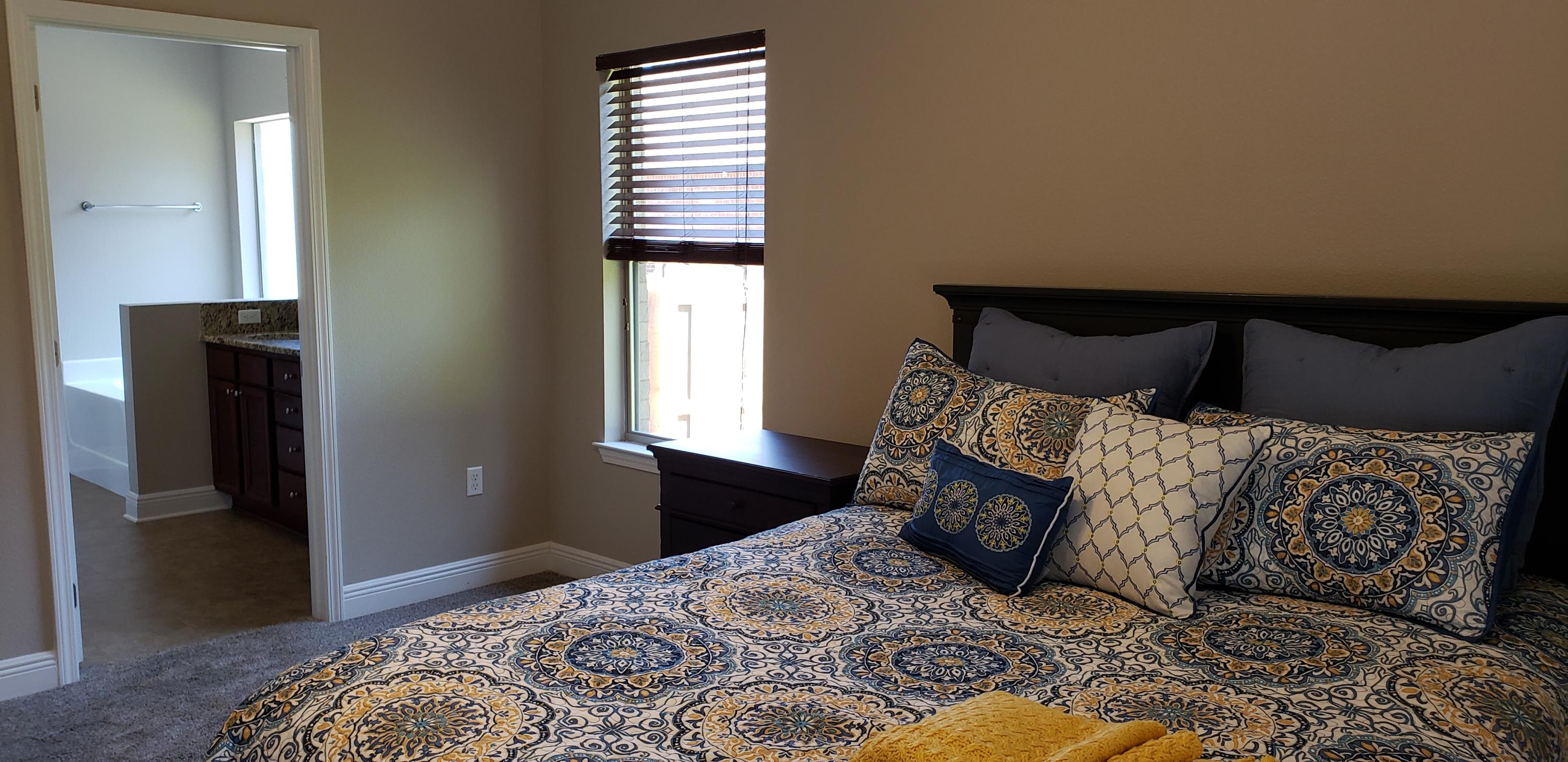 FOX VALLEY - Residential