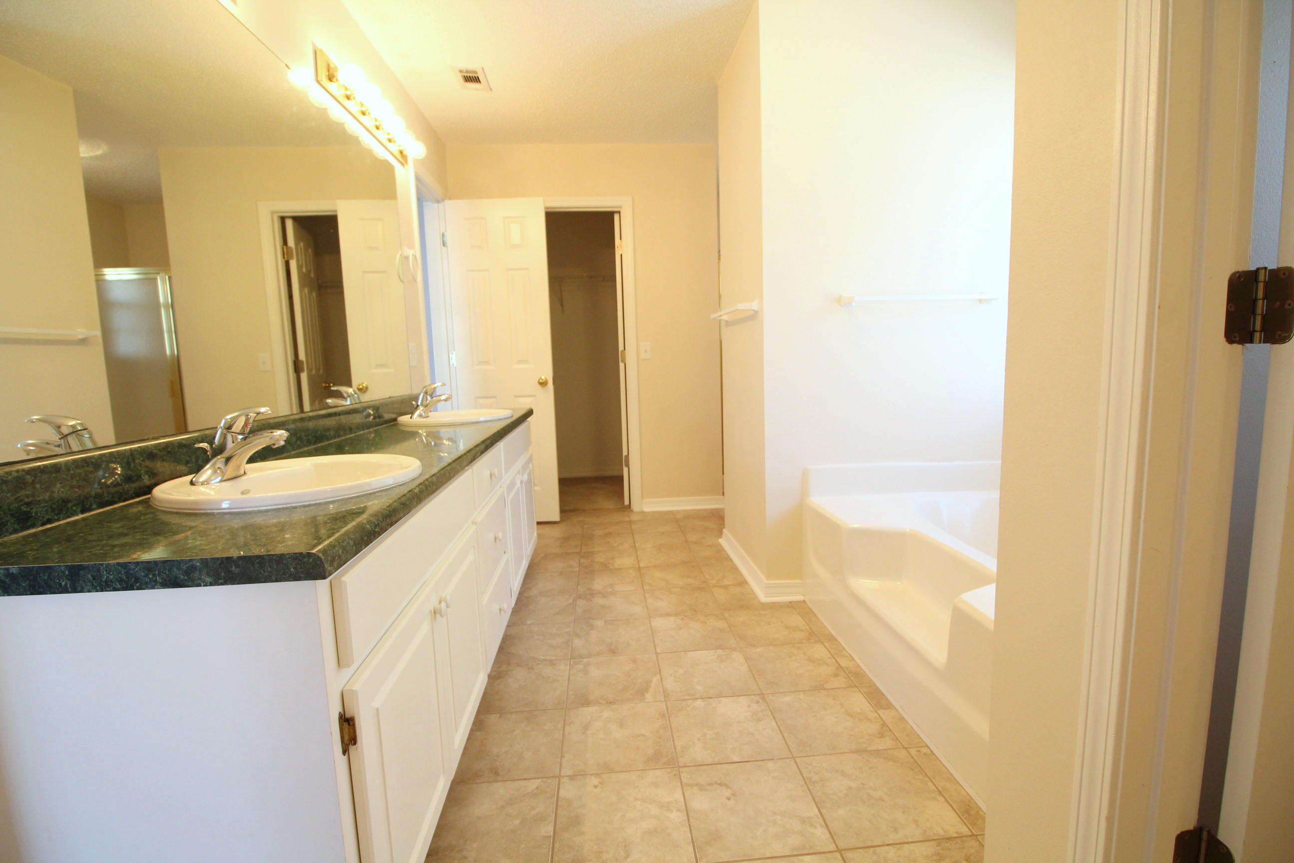 RIVERCHASE S/D PH 2 - Residential