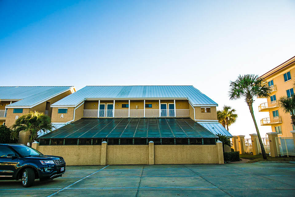 CRYSTAL VILLAS CONDO PH 2 - Residential