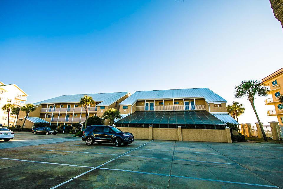 CRYSTAL VILLAS CONDO PH 2 - Residential