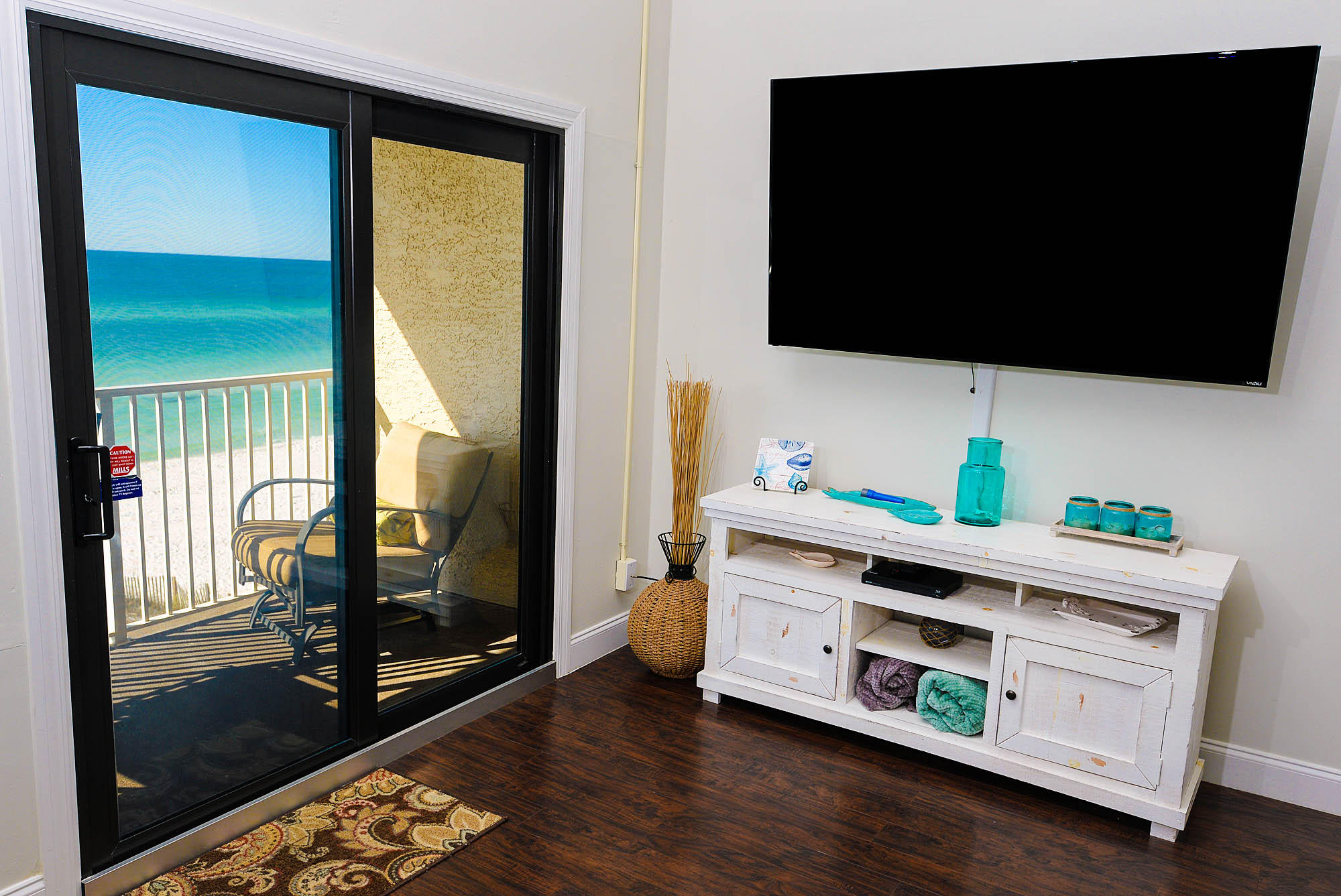 CRYSTAL VILLAS CONDO PH 2 - Residential