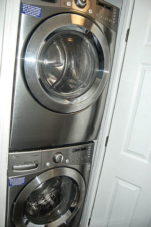 CRYSTAL VILLAS CONDO PH 2 - Residential