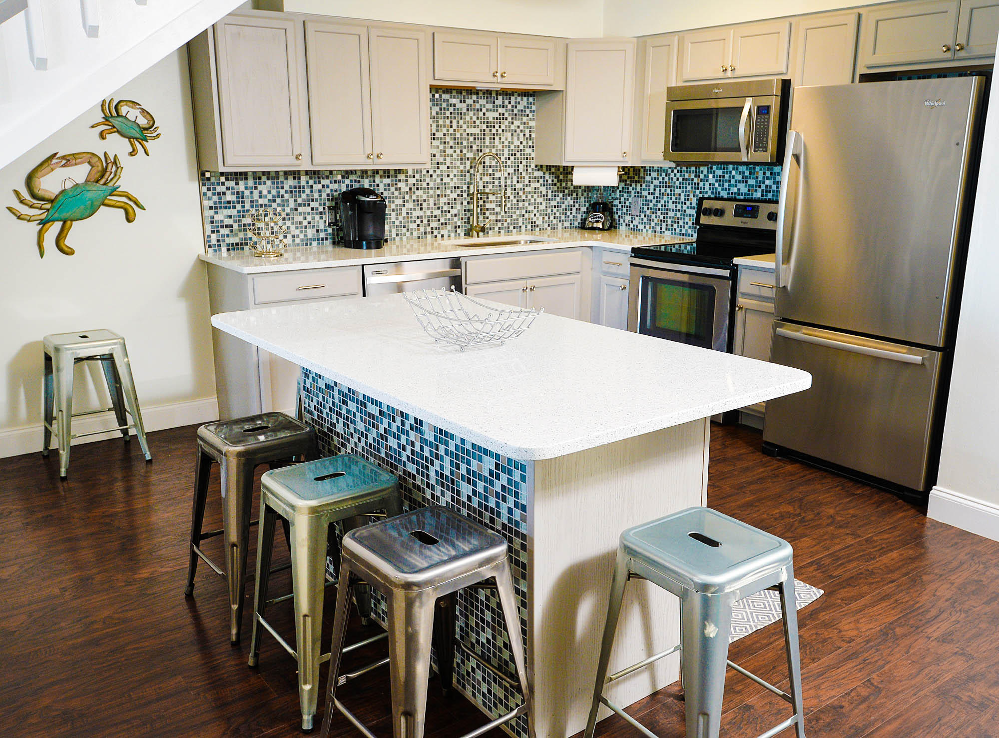 CRYSTAL VILLAS CONDO PH 2 - Residential